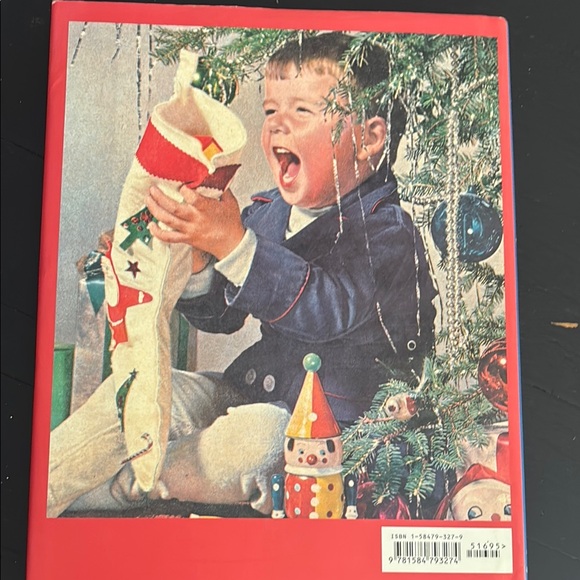 It's a Wonderful Christmas Book - Picture 6 of 7